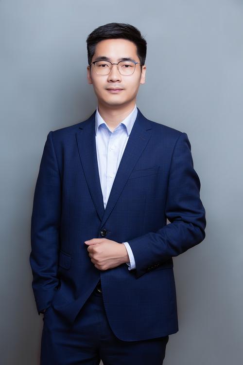 凌娟 联合创始人 & 首席运营官